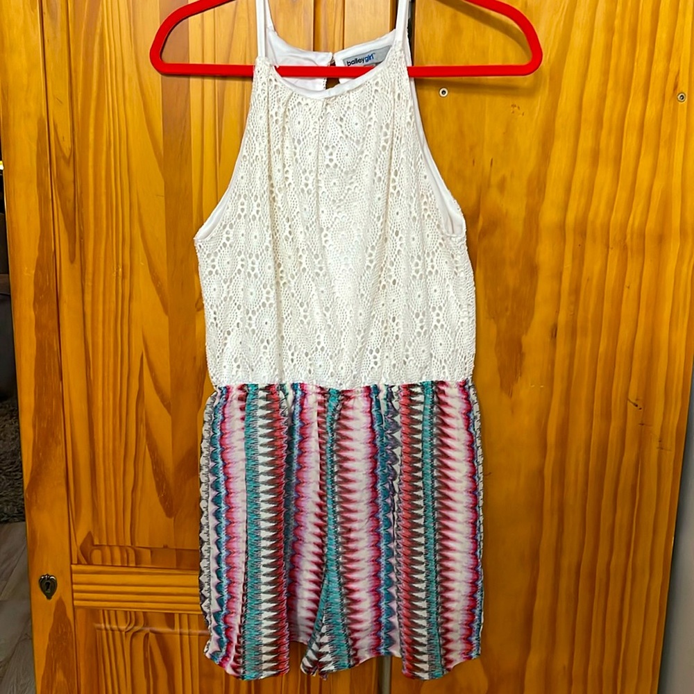 BAILEY GIRL ROMPER WOMENS SZ L FULLY LINED CROCHET TOP SILKY BOTTOM SLEEVELESS